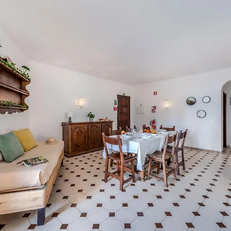 T3 Capricornio By Interhome